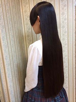 髪 カット 後ろ髪 Manana Bolkvadze