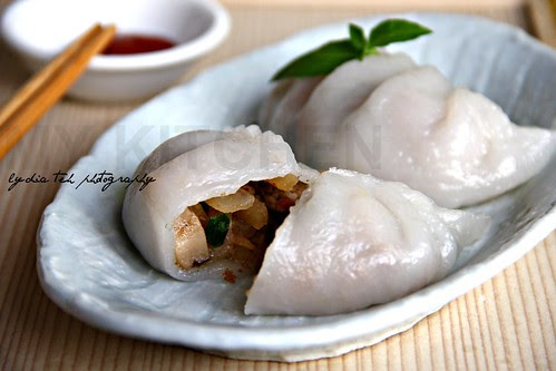My Kitchen: Teochew Chai Kueh [Steamed Vegetable Dumpling]