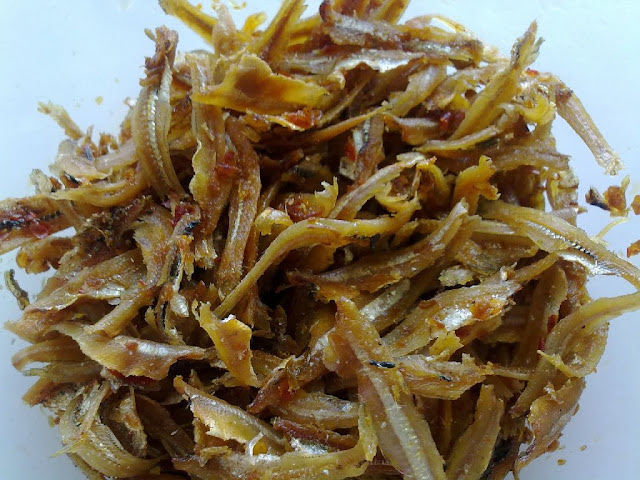 Resepi Ikan Bilis Goreng Bertauchu - Resep Maskan