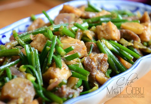 BUNGA KUCAI BERDAGING ALA THAI