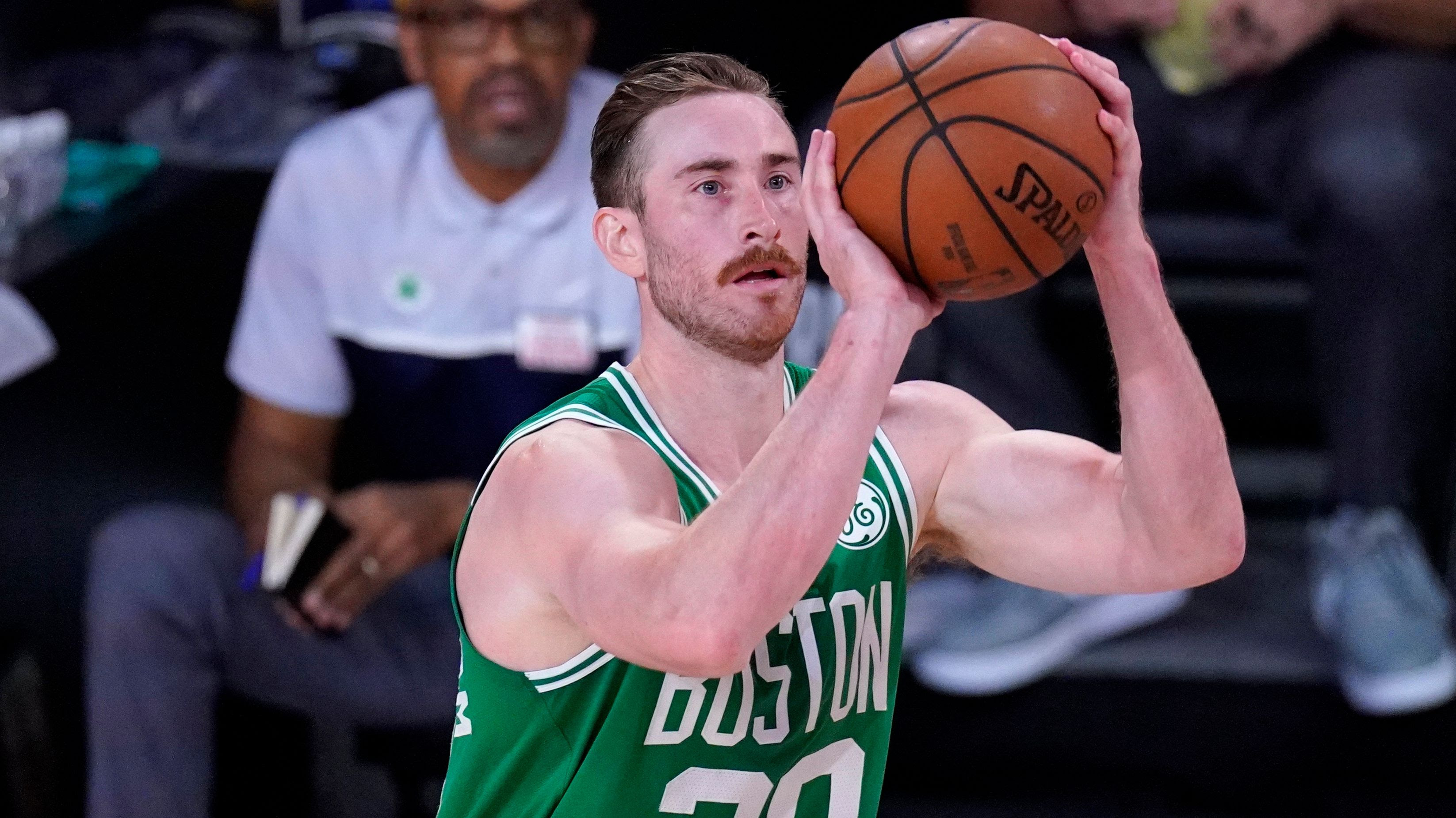 The hornets' big offseason addition led the team's starting five in scoring in his debut, helping charlotte get out to a big early lead that. Hornets Work Out Sign And Trade Deal With Celtics For Gordon Hayward