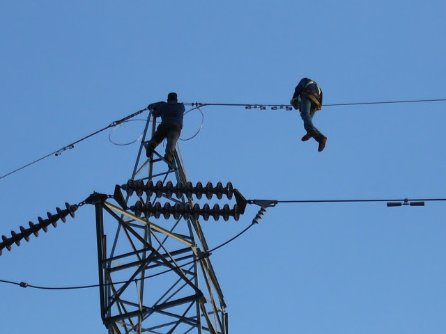 As an substation commissioning engineer, you will provide electrical testing, design reviews on new substation installations. Ardeola C V