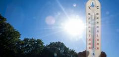 Mandatory Credit: Photo by Shutterstock (13037974k)
Illustration picture shows a thermometer undefined during the heath wave in Brussels on Tuesday 19 July 2022. The Royal Meteorological Institute - KMI - IRM announces code red for heat in West Flanders and Hainaut for Tuesday. On Tuesday in those two provinces there is at least a 65 percent chance that it will be 40 degrees and that in at least a quarter of the surface of West Flanders and Hainaut. Code red means that certain measures must be taken. For example, people have to drink a lot and keep their salt levels up. In addition, they should also rest a lot, stay in a cooled room, avoid direct sunlight and use damp cloths in case of dehydration, according to the website of the RMI. In the rest of the country, code orange applies on Tuesday, just like Monday.
Weather Heat Alarm Summer Code Red, Brussels, Belgium - 19 Jul 2022/shutterstock_editorial_Weather_Heat_Alarm_Summer_Code_13037974k//2207192211