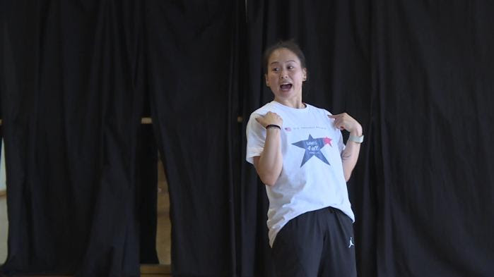 La star américaine du breakdance Grace "Sunny" Choi, ambassadrice des jeux olympiques dans les lycées français
