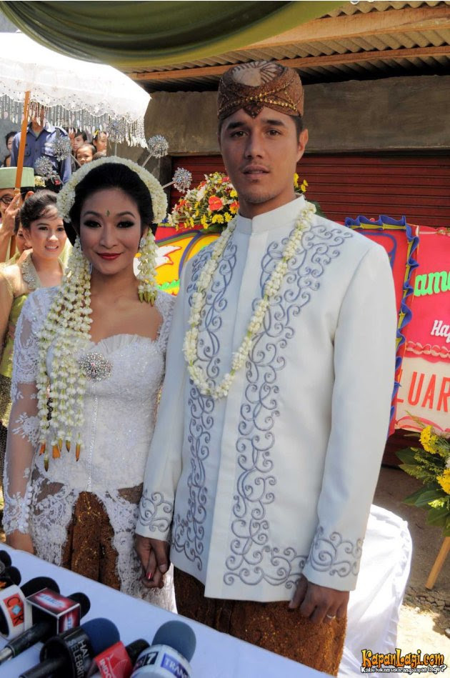 Kumpulan Foto Kebaya Pengantin Para Selebritis Wedding 