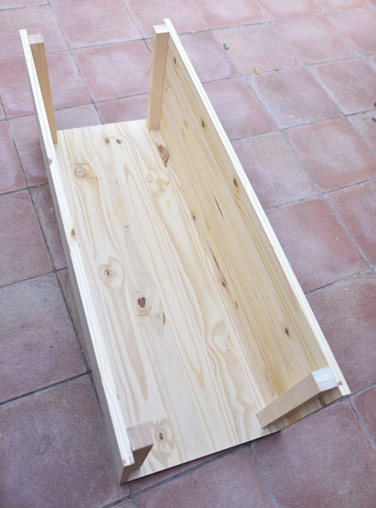Como hacer un cofre de madera / como hacer un auténtico cofre del tesoro. Baul De Madera Diy Un Mueble Multifuncional Para Exterior