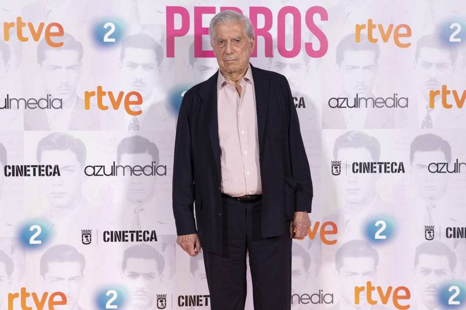  Mario Vargas Llosa
