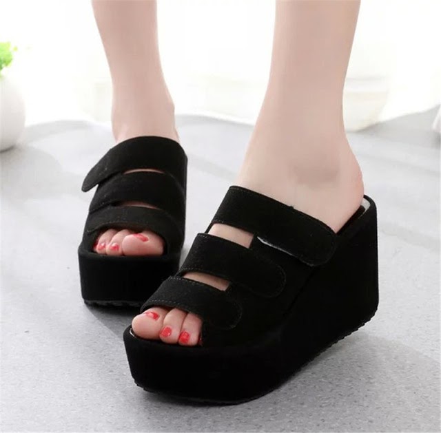 Model sepatu  wanita terbaru online Jual sandal wedges 