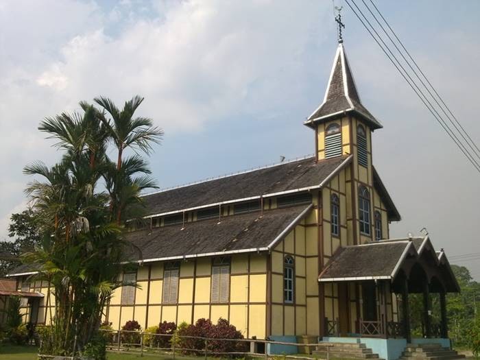 Bangunan Tempat Ibadah Yang Lebih Kecil Dan Sederhana 