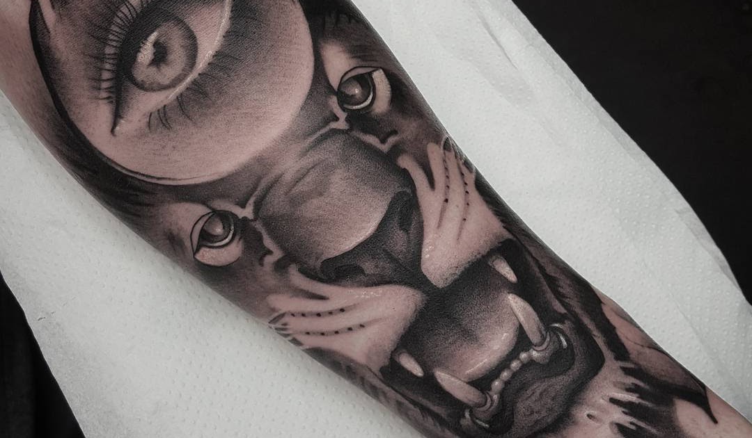 Terkeren 28 Tato  Black And Grey Di  Tangan  Gambar Tato  Keren