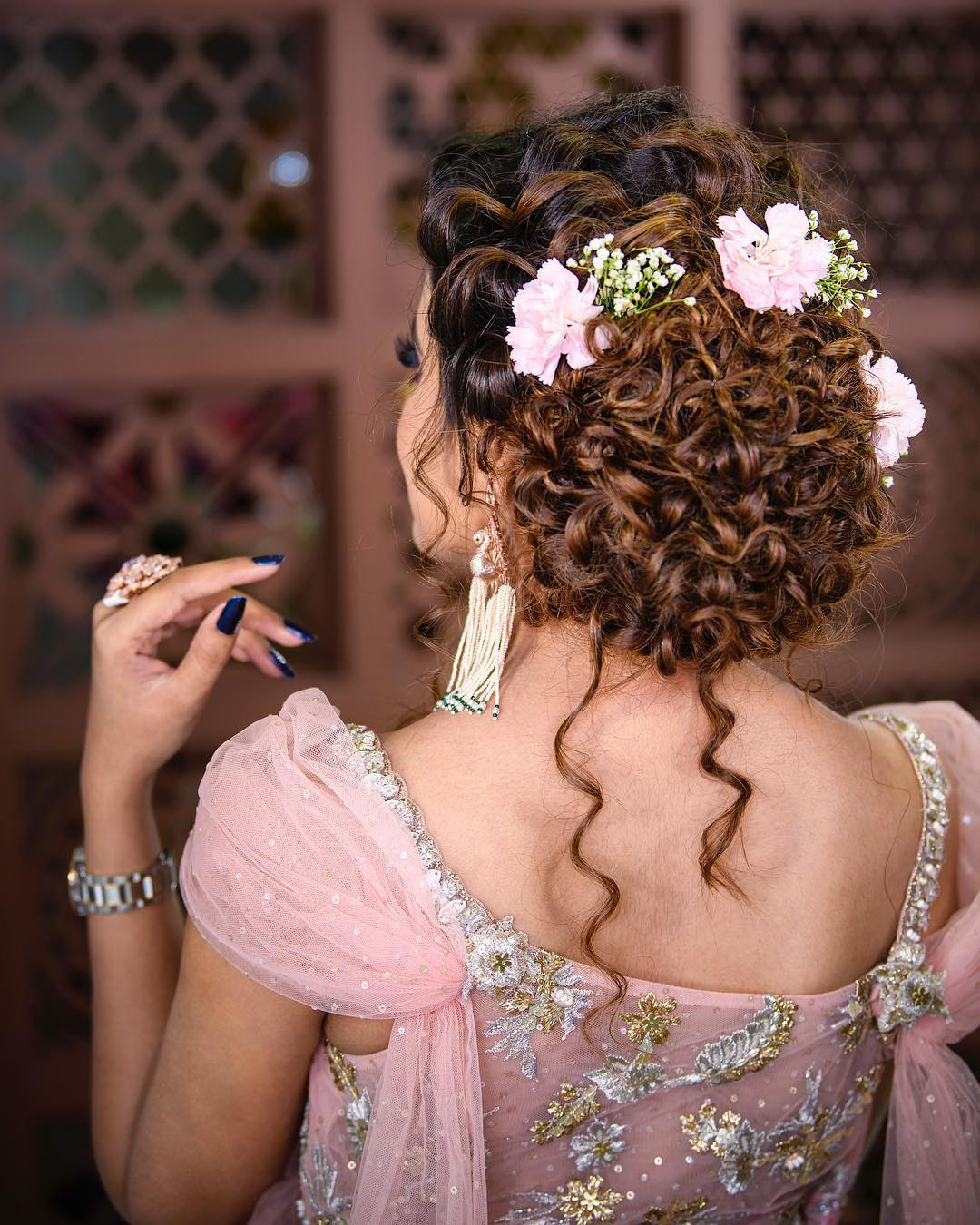 Wedding hairstyle options for short hair is both versatile and fashionable at the same time. Trending Bun Hairstyles For Your Wedding Reception K4 Fashion