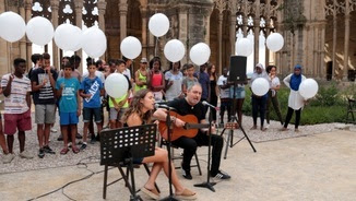 Acte d'homenatge a les víctimes del 17A al claustre de la Seu Vella