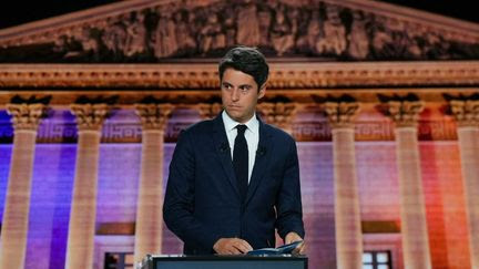 Législatives 2024 : LFI saisit la justice contre Renaissance pour 'diffusion de fausses informations' dans un simulateur de retraites
