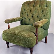 Example of a chair from the royal streetcar (1901)