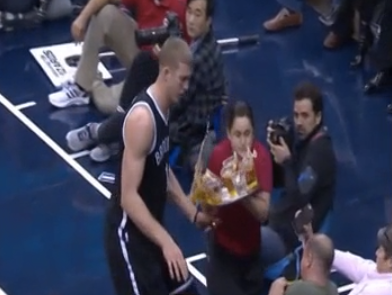 Plumlee collides with waitress.