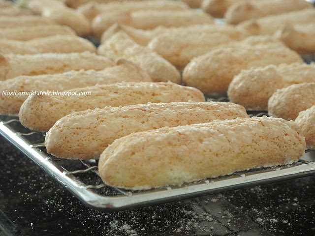 Nasi Lemak Lover: Lady fingers / savoiardi biscuits