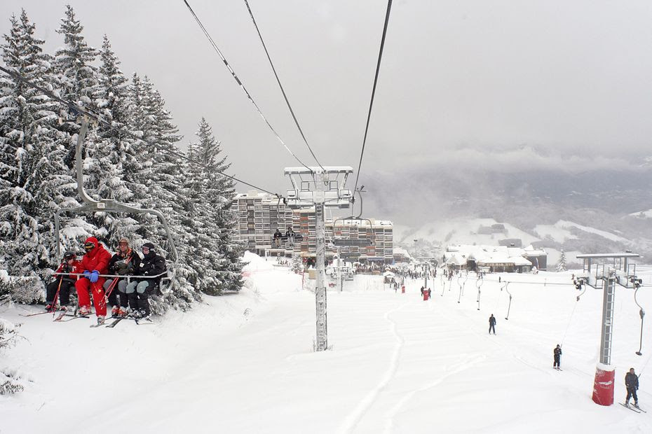 Isère : une première piste de ski ouvre dans la station des 7 Laux