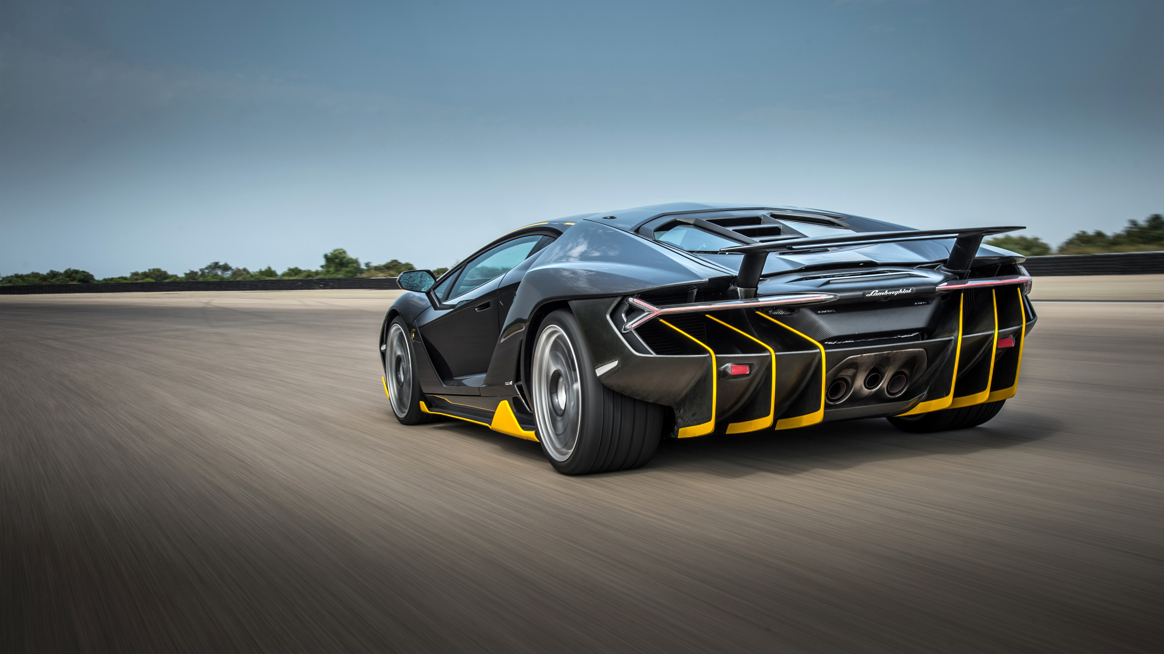 4K Lamborghini Amoled Wallpaper Download