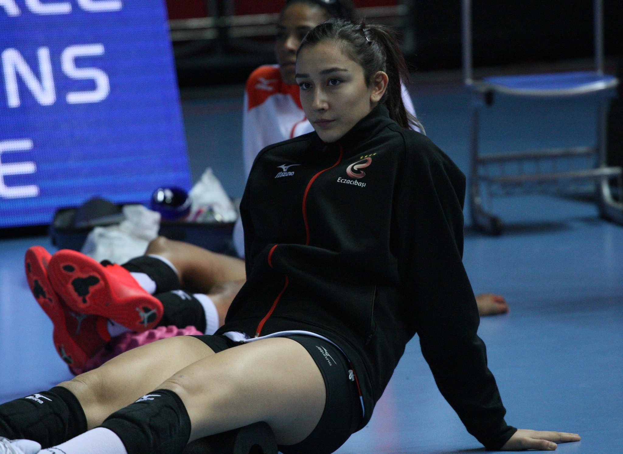 Sözlükte bu kadar az ilgi görmesine şaşırdım. Hande Baladin Hottestfemaleathletes