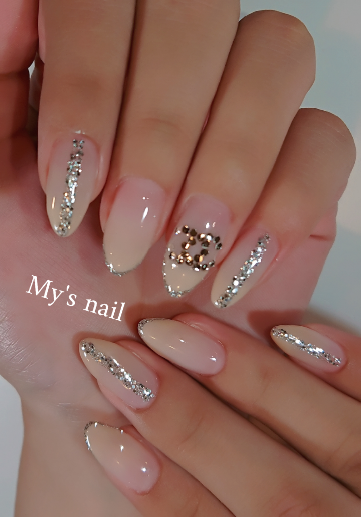 100 Epic Best Chanel ジェル ネイル Nail デザイン 美しいネイルトレンド