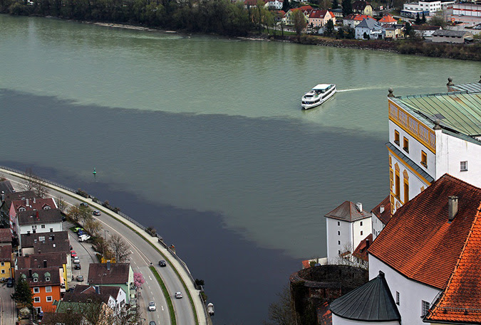 Nơi giao thoa của 3 dòng sông: sông Danube, sông Inn và sông Ilz ở Đức. (Ảnh: Internet)