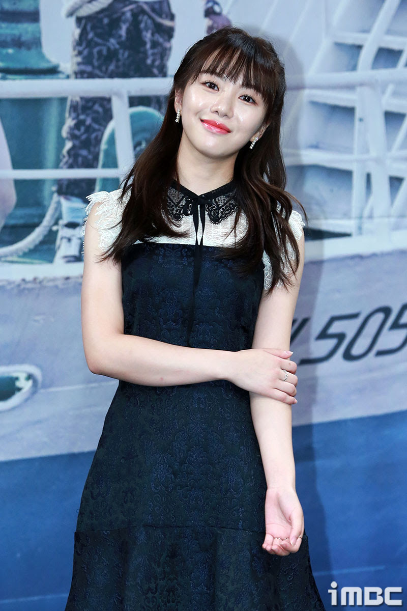 Aoa 지민 민아 폭로에 aoa 유경이 던진 소름돋는 한마디 (+유경 인스타 상황) 걸그룹 aoa 출신 권민아 (27)가 aoa 활동 시절 괴롭힘을 고백하며 큰 충격을 주고 있는 가운데 바로 멤버 지민이 반박해 상황은 점입가경이 되고 있습니다. ê¶Œë¯¼ì•„ Aoa ë¯¼ì•„ í™œë™ ì‹œì ˆ ê´´ë¡­íž˜ì— ê·¹ë‹¨ì ì„ íƒ ì‹œë„ê¹Œì§€ ì „ë¬¸