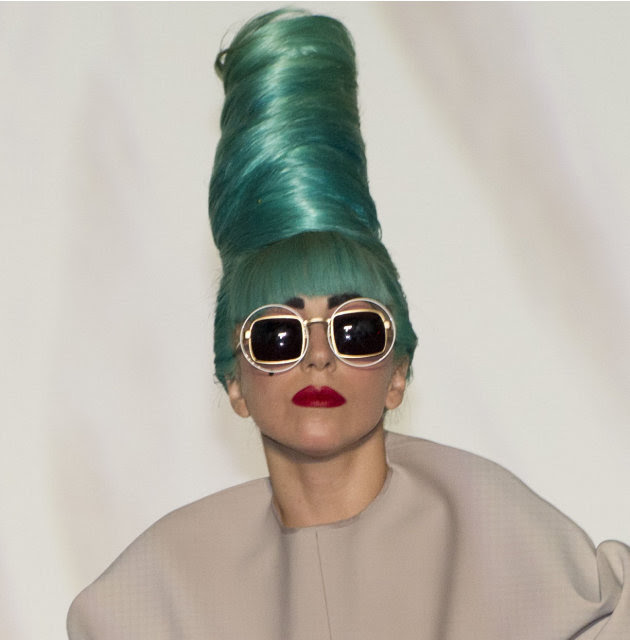 Sebagian dari Seribu Gaya Kacamata Lady Gaga