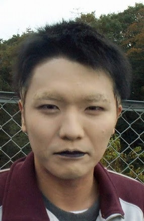 メンズ 眉毛 書く メンズ眉毛の整え方 使う道具 男の眉の正しいデザイン法 男のボディケア All About Amp Petmd Com