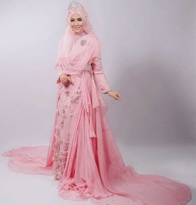 18+ Gaun Warna Pink Salem, Inspirasi Spesial!