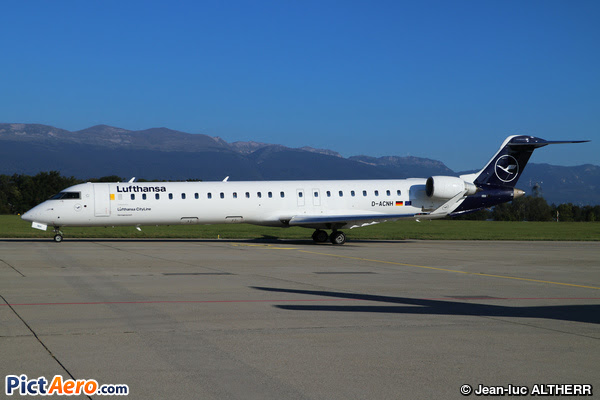 Bombardier aerospace's regional aircraft division, based in toronto, ontario, is responsible for marketing, sales, contracts, and product support for series jet aircraft crj. Bombardier Crj 900 D Acnh Lufthansa Cityline By Jean Luc Altherr Pictaero