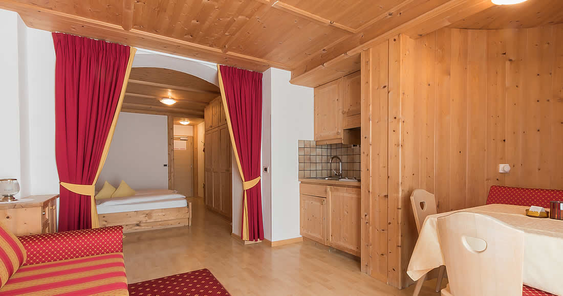 Prenota online la tua casa vacanze, sarà un'esperienza unica! Pensione In Alta Badia Garden A Colfosco