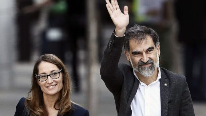 Jordi Cuixart i la seva advocada, Marina Roig