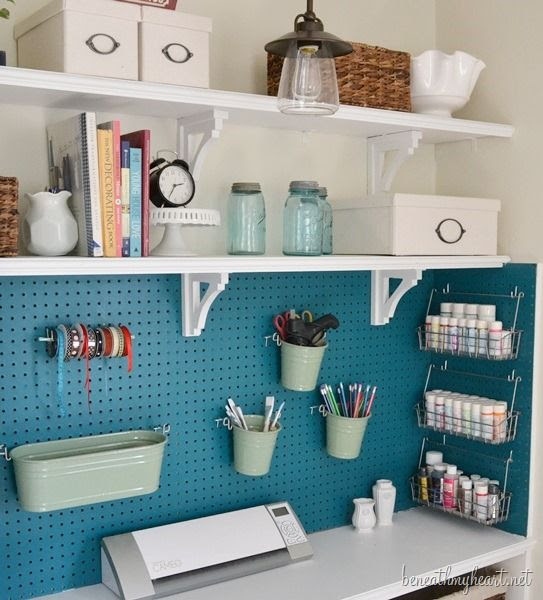 And as i had a large empty space, what i really needed was a large framed pegboard that would be functional as well as pretty. Home Decorating Pictures Pegboard Ideas For Craft Room