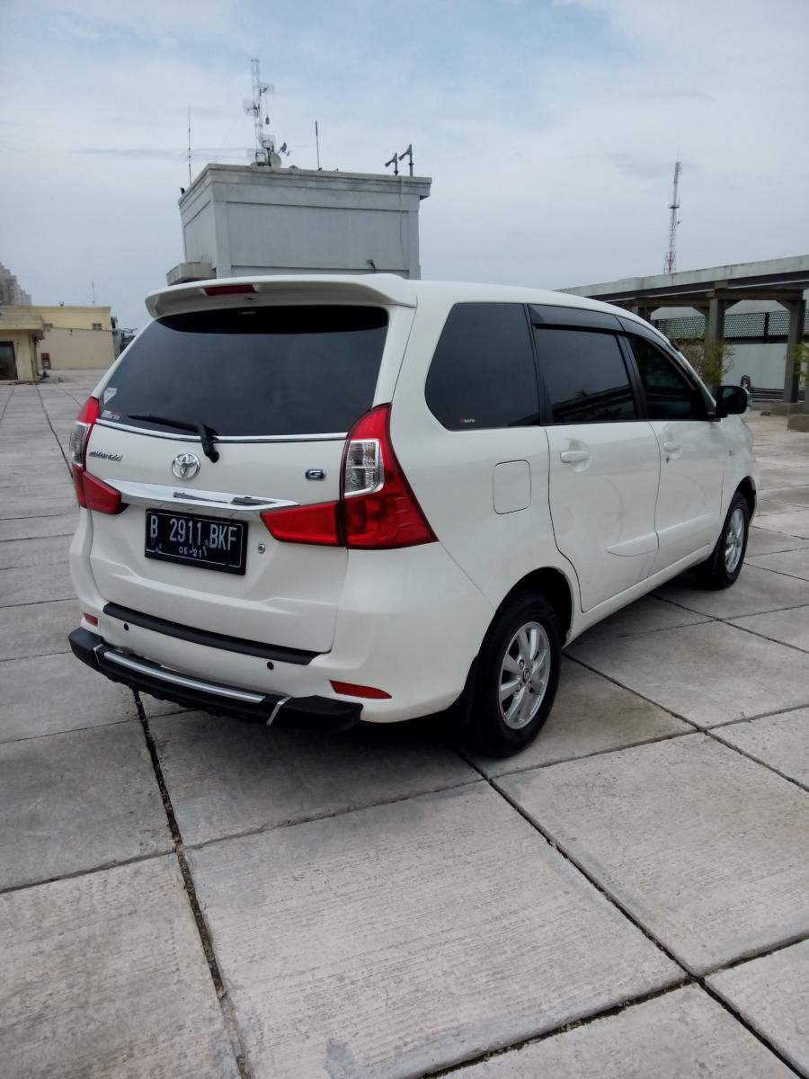 Gambar Toyota Avanza Warna Putih Ottomania86