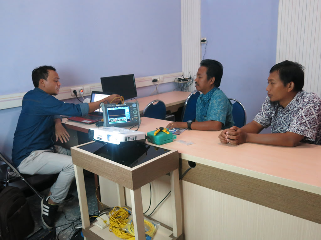 Maybe you would like to learn more about one of these? Pelatihan Pemeliharaan Jaringan Fiber Optik Dengan Otdr Pusdiklat Migas Cepu Yogya Executive School