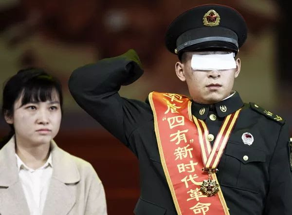敬礼 人気のある画像を投稿する