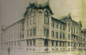 Casa Central de la Pontificia Universidad Católica de Valparaíso, 1927. Diario «La Unión». Dominio público.