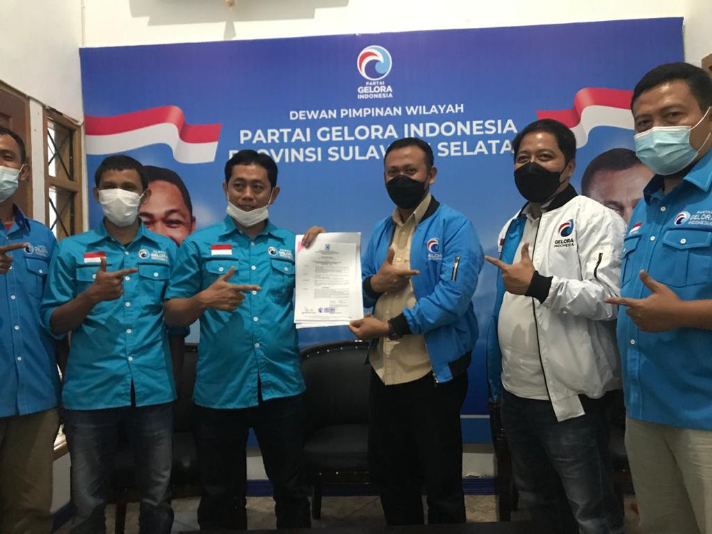 Tiga partai itu adalah partai ummat, partai gelora, dan partai masyumi reborn. Usung Kader Partai Untuk Pemilihan Wali Kota Gelora Parepare Bakal All Out Di Pemilihan Legislatif Sulapa Com