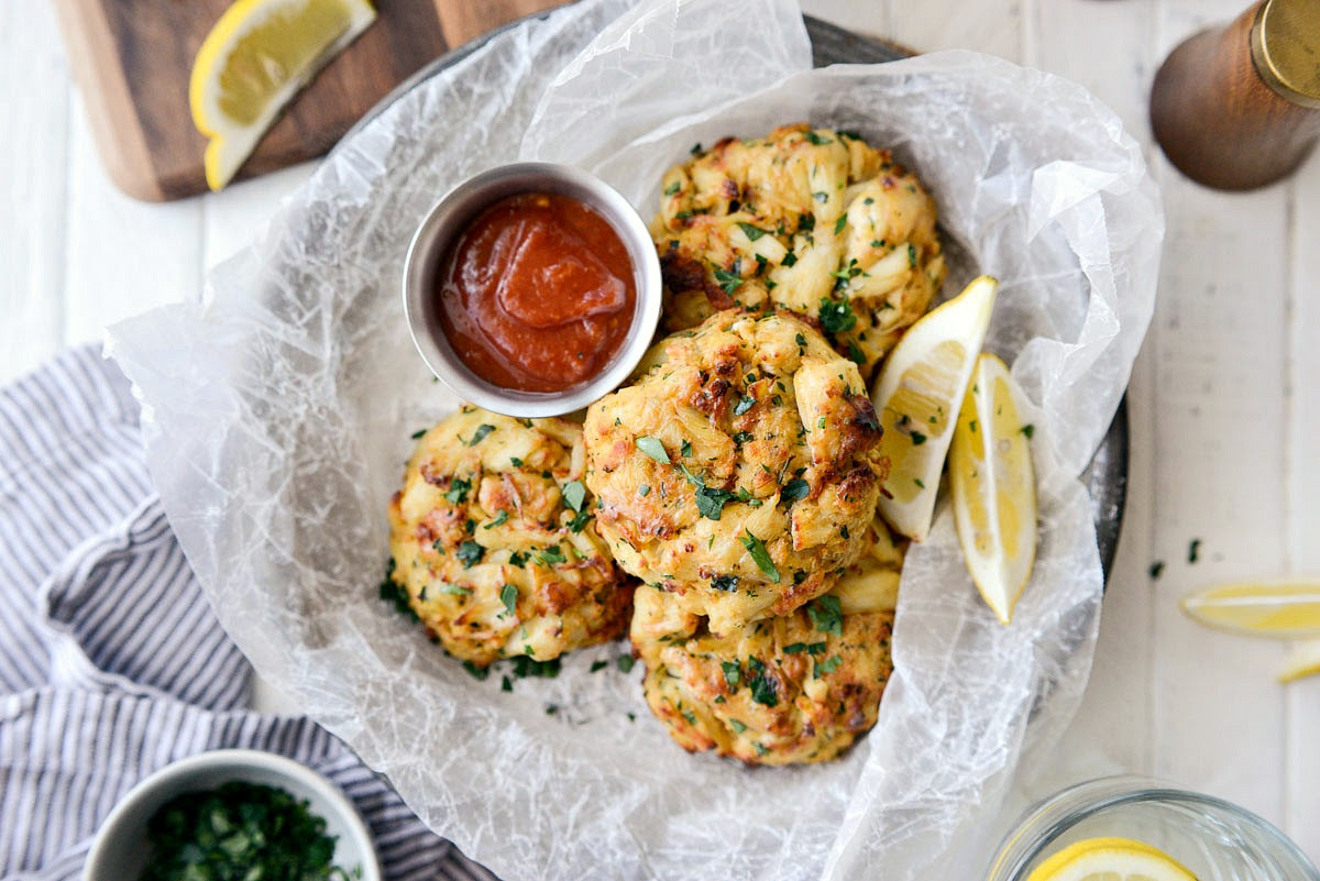 Canned jumbo lump crab meat is perfect for a recipe like this and can be found almost anywhere. Crispy Baked Maryland Crab Cakes Simply Scratch