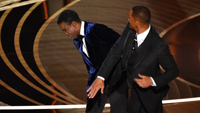 Oscars : Will Smith a refusé de quitter la cérémonie après avoir giflé Chris Rock