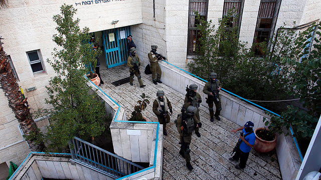 Security forces at the site of the attack (Photo: Reuters)