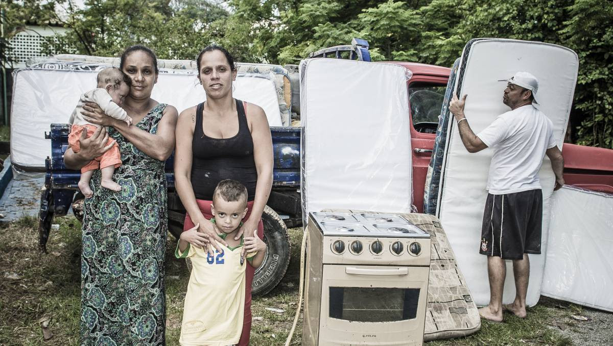 “O que vou fazer com um colchão e sem casa?”, o drama dos desabrigados