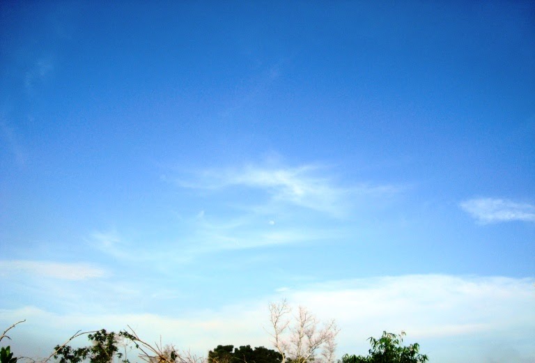 Gambar Langit  Biru  Cerah