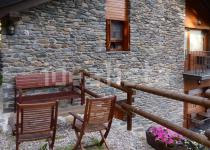 Imagen 2 - A la venta un coqueto apartahotel en los Pirineos por 2,5 millones