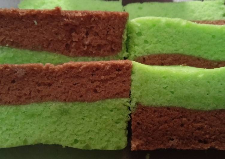 Resep Brownies Kukus Coklat Pandan - Foody Bloggers