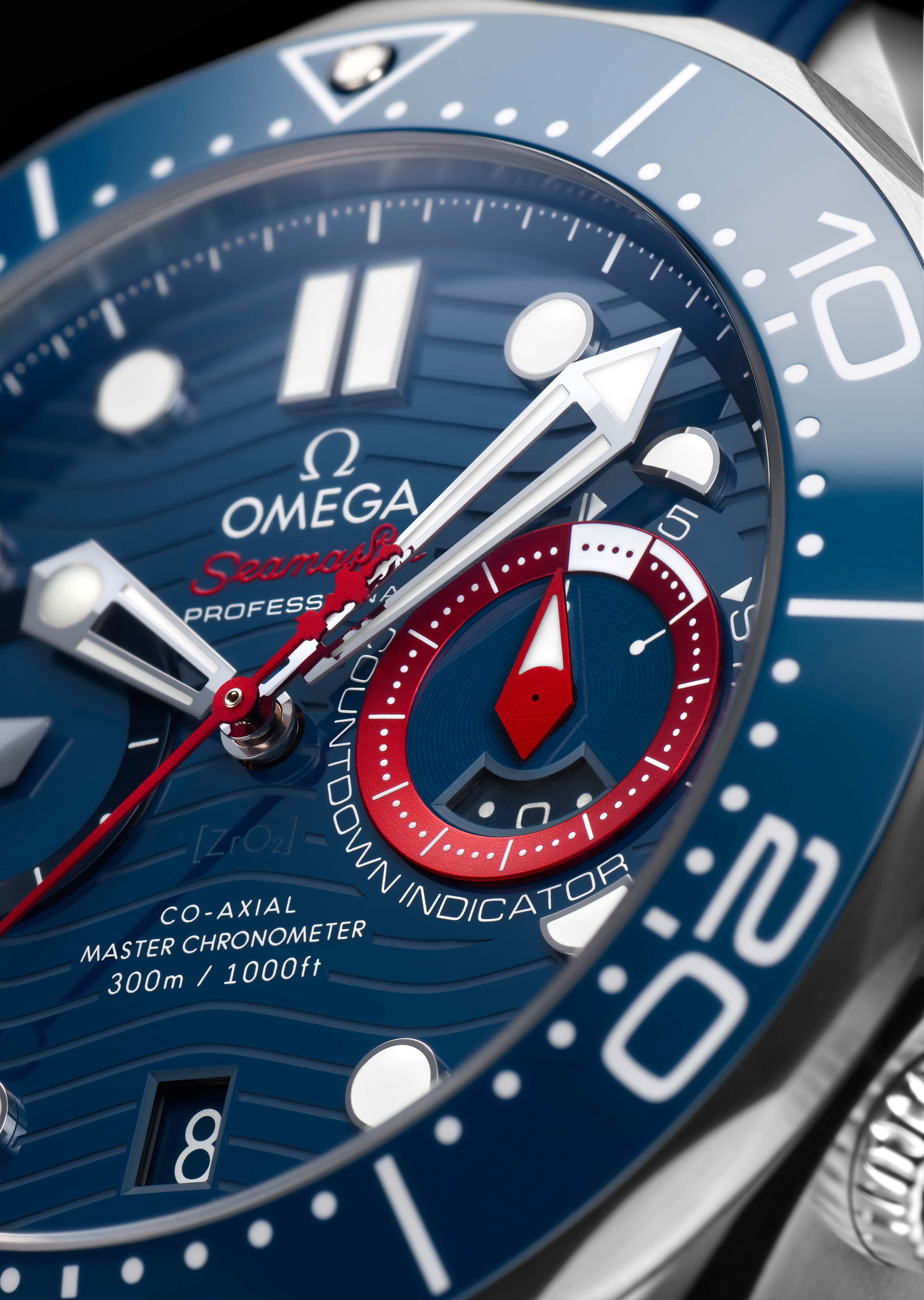 Find out why the omega seamaster has long been the watch of choice for underwater explorers and undercover spies. La Cote Des Montres The Omega Seamaster Diver 300m America S Cup Chronograph Watch Chronograph For The Cup