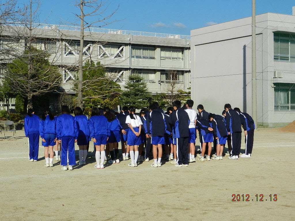 ファッショントレンド ユニーク愛光女子学園 園長