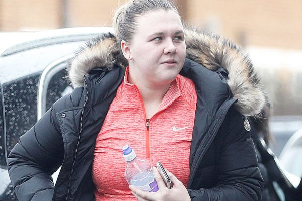 Harry edward kane mbe (born 28 july 1993) is an english professional footballer who plays as a striker for premier league club tottenham hotspur and captains the england national team. Harry Kane S Girlfriend Kate Goodland Heads To Gym One Month After Giving Birth Celebrity News Newslocker