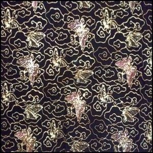 Motif Batik  Yang  Terkenal  Dari Cirebon Adalah Batik  