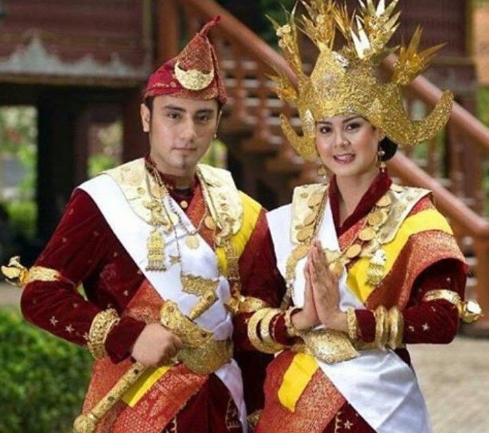Jelaskan Keunikan Pakaian Adat Jawa Barat - Pakaian Adat